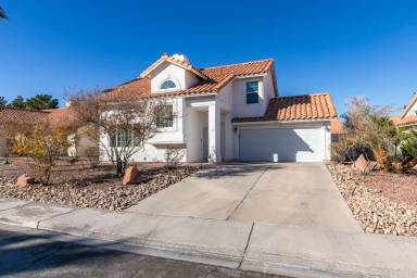 Main picture of 225 Comanche Pl