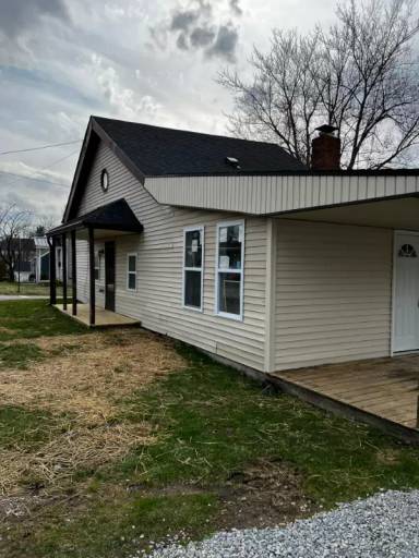 Main picture of 225 N Ash St