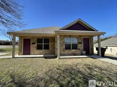 Main picture of 918 S 40th St
