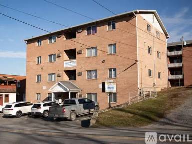 Main picture of 2876 University Ave