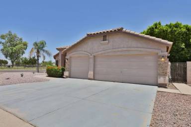 Main picture of 6431 N 84th Ln