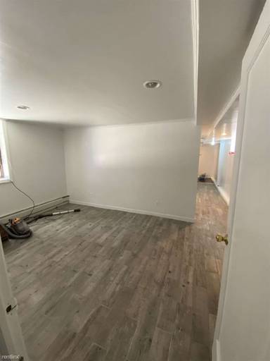 Main picture of 82 70th St