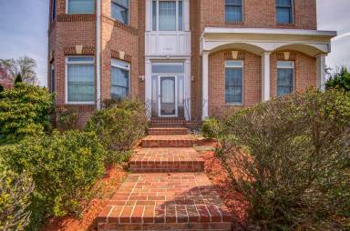 Main picture of 4303 Evergreen Ln