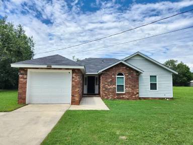 Main picture of 2017 Mims Rd