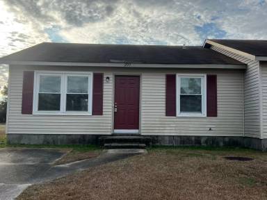 Main picture of 205 Appaloosa Dr