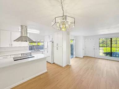Main picture of 4360 Vision Dr