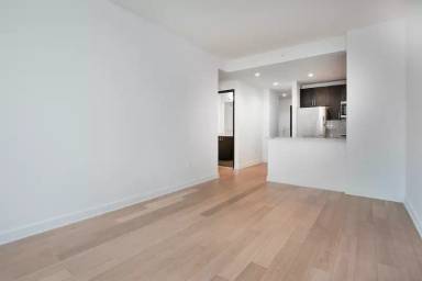 Main picture of 21 West End Ave Apartments