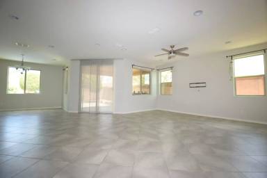Main picture of 1538 E Kingbird Dr