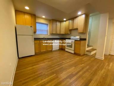 Main picture of 3910-28 N Pine Grove Ave