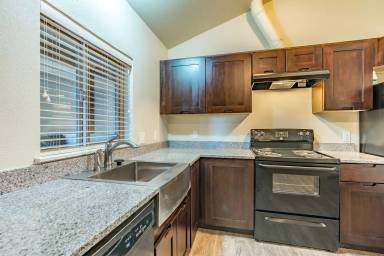 Main picture of Cascade View Commons