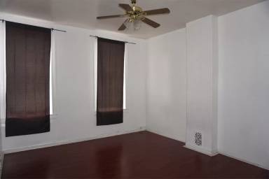 Main picture of 1238 Washington Blvd