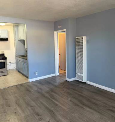 Main picture of 14918 Hawthorne Blvd