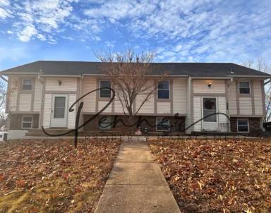 Main picture of 2412 SW Jackson St