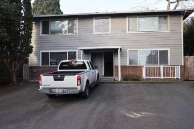 Main picture of 2704O O St