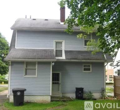 Main picture of 692 Glendora Ave