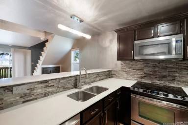 Main picture of Castlewood Condo