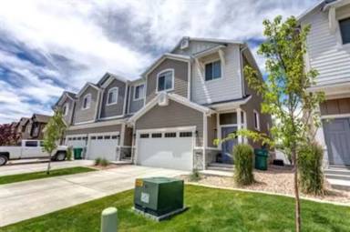 Main picture of 687 S 1840 W