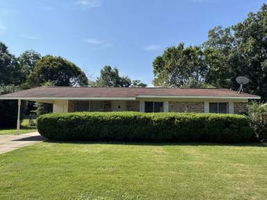 Main picture of 1028 52nd St
