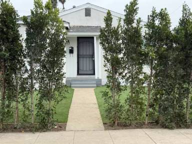 Main picture of 1212 S Temple Ave