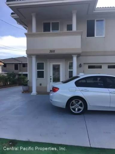 Main picture of 3511 Kilauea Ave