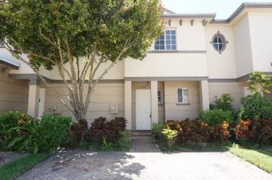 Main picture of 1218 Lucaya Dr