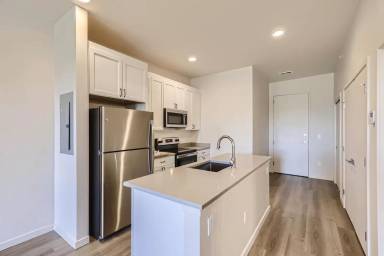 Main picture of 3830 Olive St