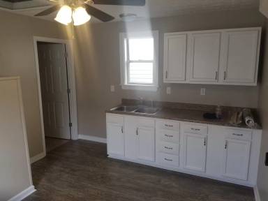 Main picture of 436 10th St W