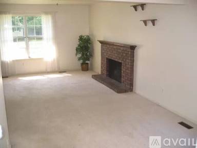 Main picture of 416 Spartan Ave
