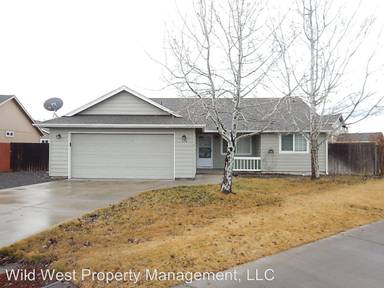 Main picture of 628 NE Stoneridge Ln