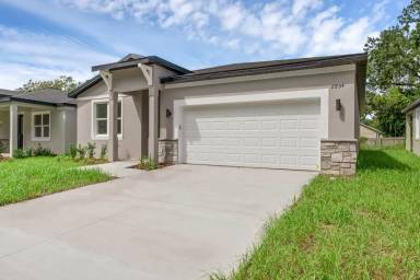 Main picture of 2908 Lingo Ln
