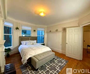 Main picture of 705-707-707a Clayton St