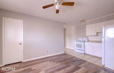 Main picture of 2216 Memorial Pkwy NW