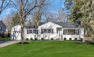 Main picture of 472 Branch Ave