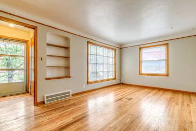 Main picture of 1420 Villa Dr