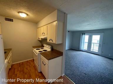 Main picture of 1055 W Walnut St