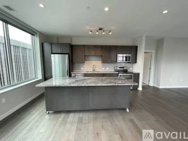Main picture of 1001 17th St