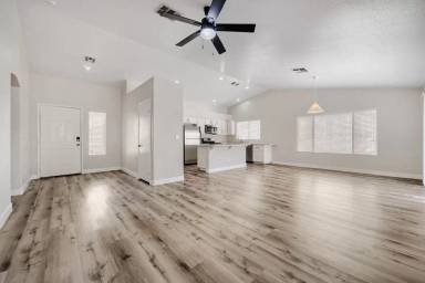 Main picture of 5115 Vista del Rancho Way