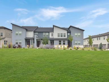 Main picture of 6555 N Dunkirk St