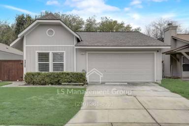 Main picture of 9926 Amber Field Dr