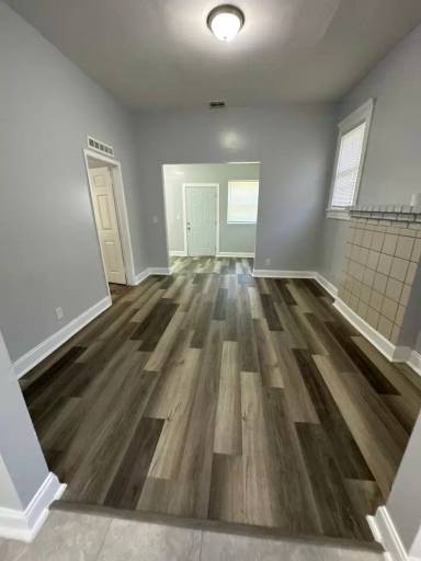 Main picture of 1427 W 8th St
