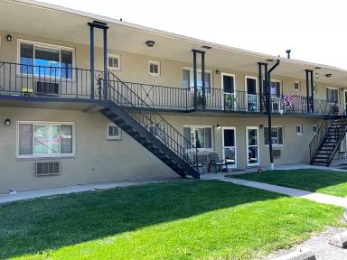 Main picture of 10 Indian Springs Dr
