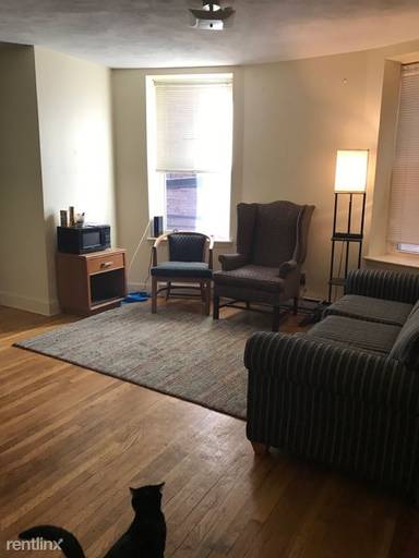 Main picture of 32 Westland Ave