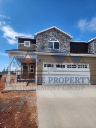 Main picture of 4521 Bobolink Ln