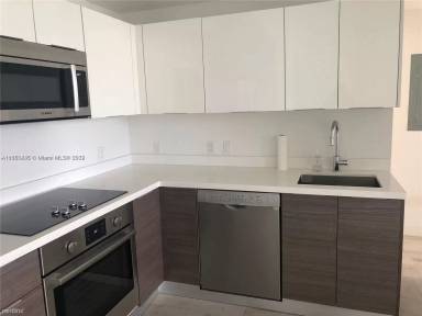 Main picture of Brickell Ten