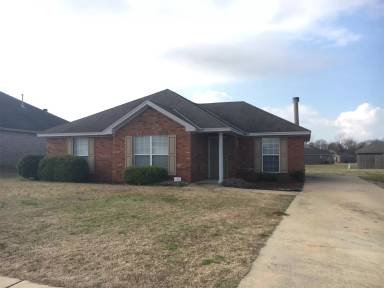 Main picture of 5893 Hammermill Loop