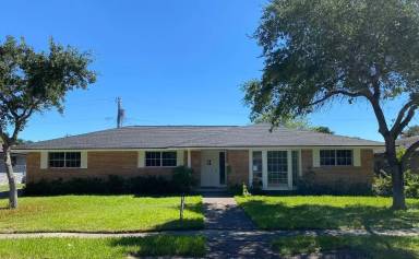 Main picture of 749 Brock Dr
