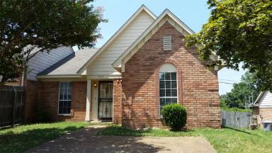 Main picture of 5554 Oak Branch Cir N