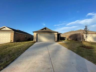 Main picture of 355 Cumberland Forest Dr