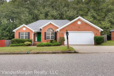 Main picture of 817 Stoneview Dr