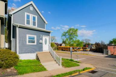 Main picture of 202 Hazelwood Ave